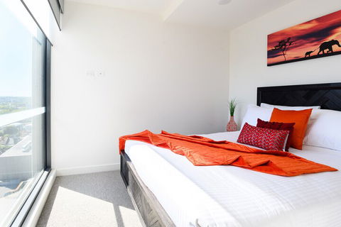 JUDD A Stylish Abode Awaits You - Accommodation Gladstone 5