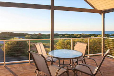 Jay's Beach House - Accommodation Gladstone 4