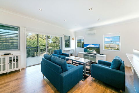 Redcliffe Holiday Accommodation - Accommodation Gladstone 5