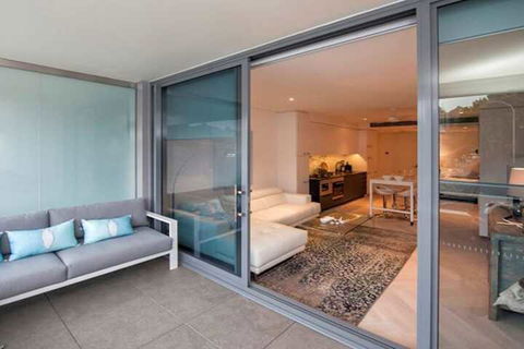 Luxury Studio With Parking In Woolloomooloo WMLOO - Accommodation Gladstone 7