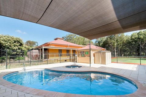 Aqua Lagoon - Accommodation Gladstone 5