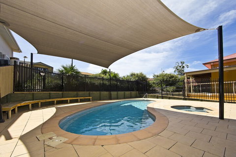 Aqua Lagoon - Accommodation Gladstone 2