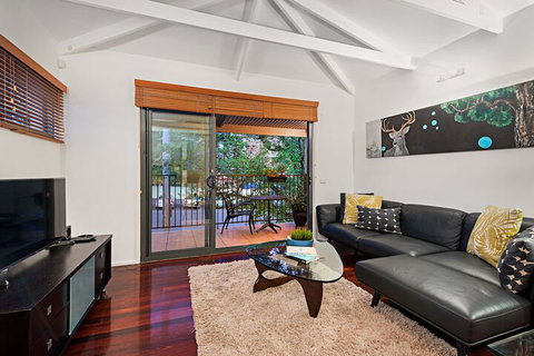 Meko Townhouse - Accommodation Gladstone 1