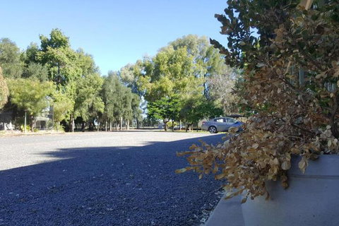 Back O Bourke Motel - Accommodation Gladstone 3
