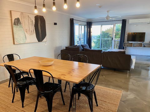 Yamba Views Accommodation - Accommodation Gladstone 2