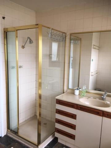 Holiday Home Close To Train Station - Accommodation Gladstone 2
