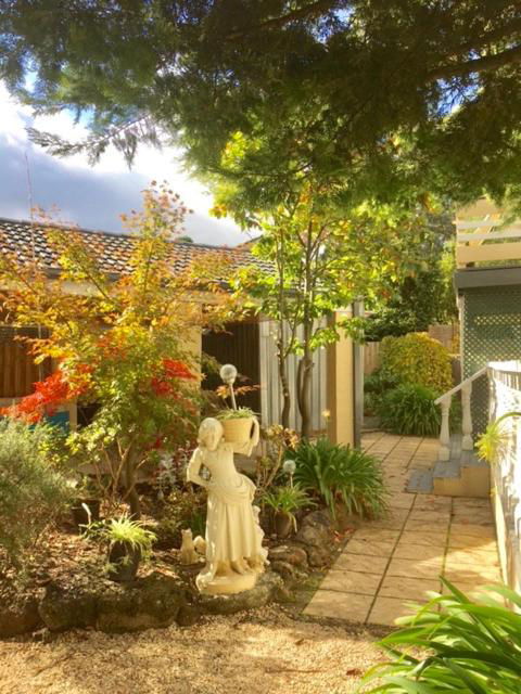 Holiday Home Close To Train Station - Accommodation Gladstone 1