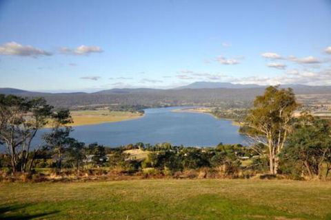 The Villa On Pine Tree - Accommodation Gladstone 3