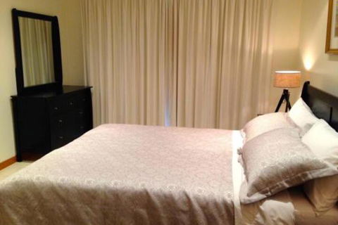 The Villa On Pine Tree - Accommodation Gladstone 2