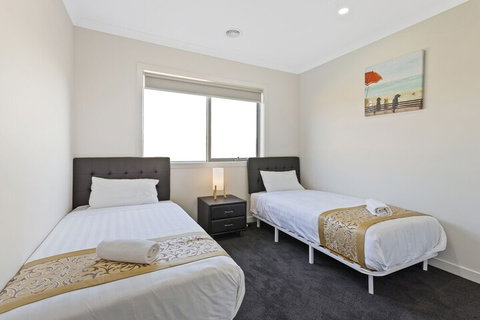 Point Cook Villas - Accommodation Gladstone 6
