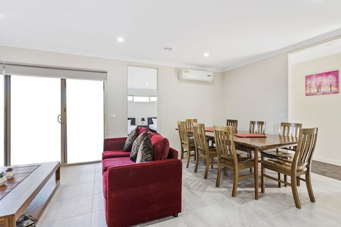 Point Cook Villas - Accommodation Gladstone 5