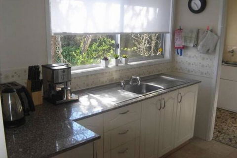 Explorers Holiday House - Accommodation Gladstone 2