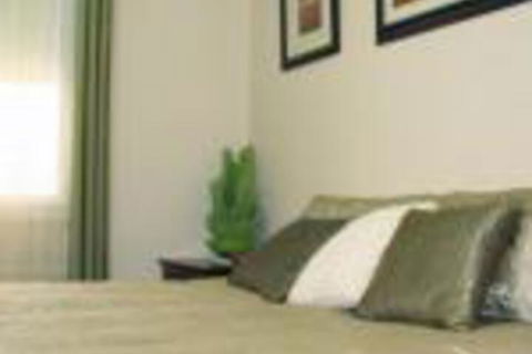 Explorers Holiday House - Accommodation Gladstone 0