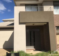 Puwei Residential - Accommodation Gladstone