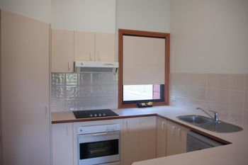 41 Korora Palms 2 Bedroom Bure - Accommodation Gladstone 1