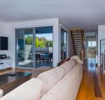 10 Sands Bvd - Accommodation Gladstone