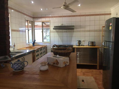 Tropical Farm Stay - Accommodation Gladstone 2