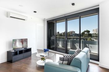 Roomerang At Panorama Apartments 3 - Accommodation Gladstone 1