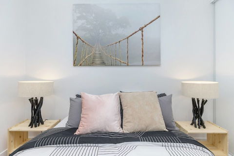 SKY Heart Of BNE City 2bed APT Pool& Gym Qbn222-18 - Accommodation Gladstone 4