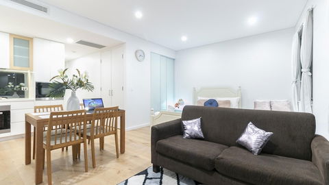 B06-darling Harbour Studio - Accommodation Gladstone 1