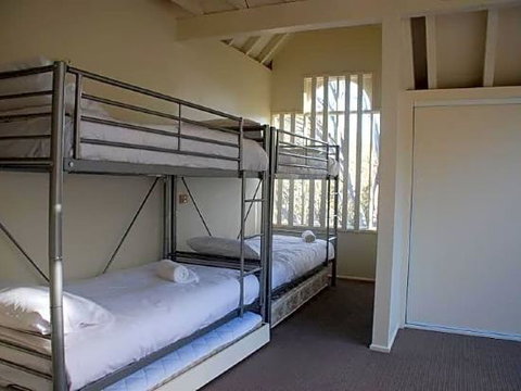 White Mountain Lodge - Accommodation Gladstone 3