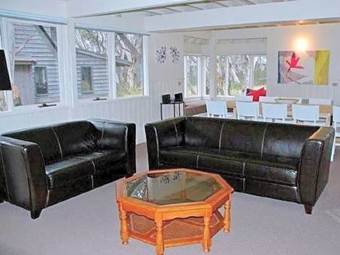 White Mountain Lodge - Accommodation Gladstone 2