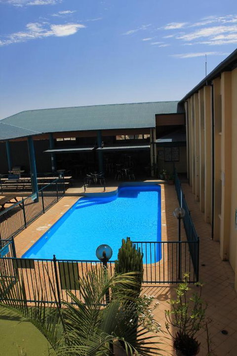 Ningaloo Coral Bay Backpackers - Accommodation Gladstone 3