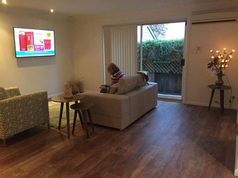Oasis On Marsh - Accommodation Gladstone 1