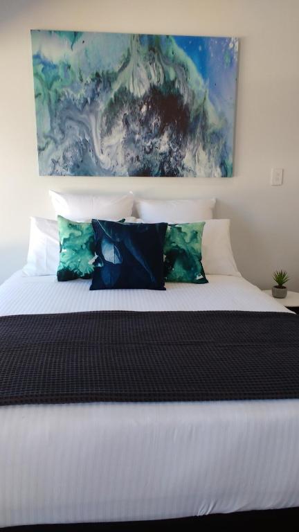 The Avenue Inn - Accommodation Gladstone 3