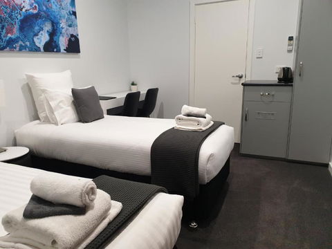 The Avenue Inn - Accommodation Gladstone 4
