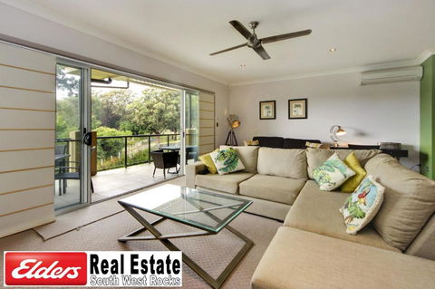 Front Creek Unit No 5 - Accommodation Gladstone 2