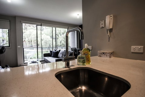 ReadySet Apartments On Altona - Accommodation Gladstone 6