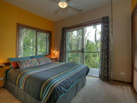 Vainui - Accommodation Gladstone 3