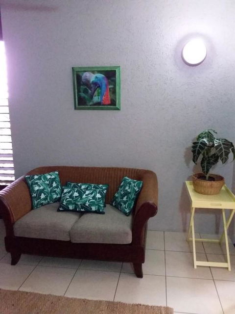 Jackies City Central Apartment - Accommodation Gladstone 5