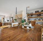 Comfy Coast Drive Condo - Accommodation Gladstone