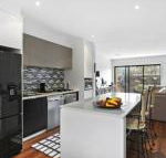 2 Bedroom Townhouse Family  Corporate Bookings Only - Accommodation Gladstone