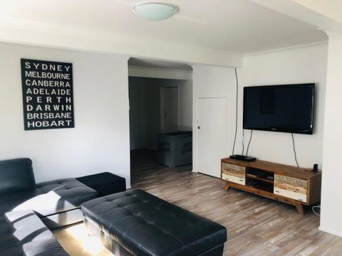 12 Cooloola Drive Family Home Close To Beach Pet Friendly - Accommodation Gladstone 3