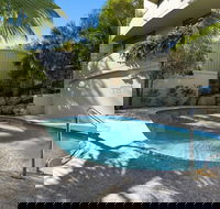 Stunning top Floor Sunshine Beach Getaway Unit 7 Vista Pacific 12 Bryan Street - Accommodation Gladstone