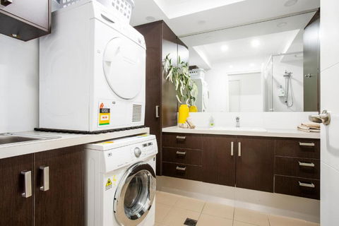 Beach Views & Breezes Sunshine Beach - Accommodation Gladstone 4