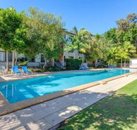 Baden 42 Rainbow Shores Ground floor unit air conditioned overlooking outdoor spa - Accommodation Gladstone