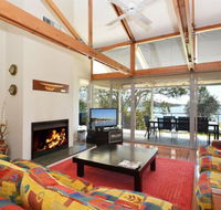 Morisset Memories - Accommodation Gladstone