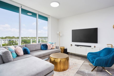 Luxurious 2bed 2bath APT With Parking@southport - Accommodation Gladstone 4