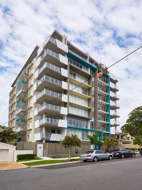 Luxurious 2bed 2bath APT With Parking@southport - Accommodation Gladstone 0