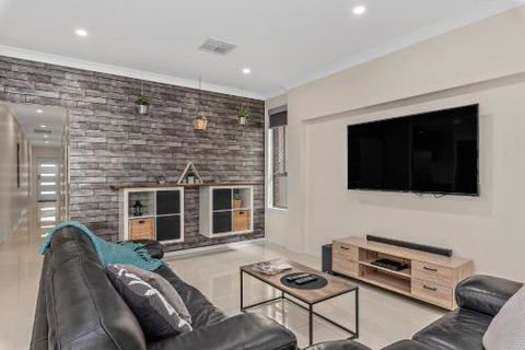 La Sienna - Accommodation Gladstone 3