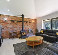Just Listed Blaxlands Homestead the very best location in the Valley walk to everything - Accommodation Gladstone
