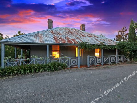 Beechworth 4a Albert Road - Accommodation Gladstone 2