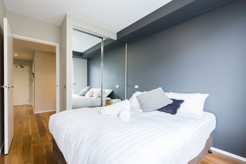 SANDRA, 1BDR Carlton Apartment - Accommodation Gladstone 3