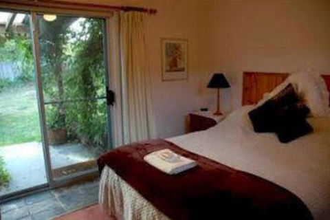 Castagni Bed & Breakfast - Accommodation Gladstone 1
