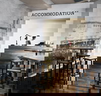 Plough Hotel - Accommodation Gladstone