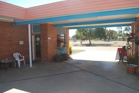 Abajaz Motor Inn - Accommodation Gladstone 1